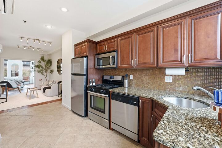 Property Photo: 60 Madison St 3L NJ 07030