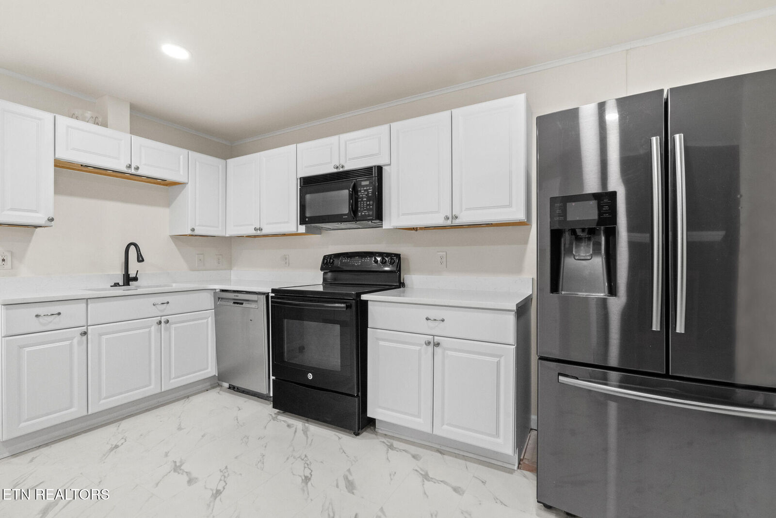 Property Photo:  3037 Marvin Circle  TN 37803