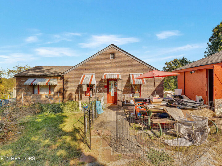 Property Photo: 4410 SE Mission Rd TN 37920