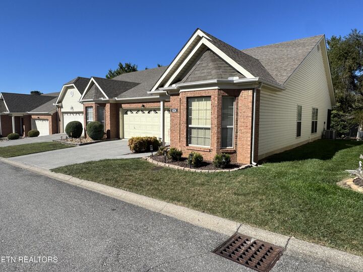 Property Photo:  624 Applegate Lane 10  TN 37934 