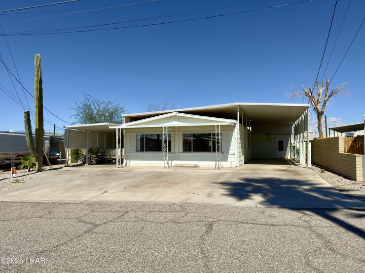 412 N Misty Ln  Parker AZ 85344 photo