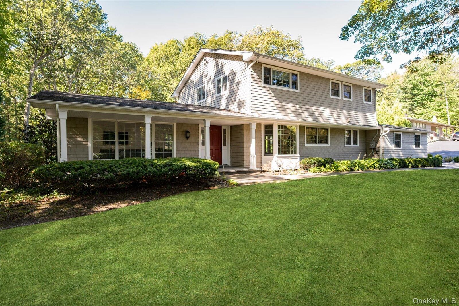 Property Photo:  16 Tuxedo Drive  NY 11747 