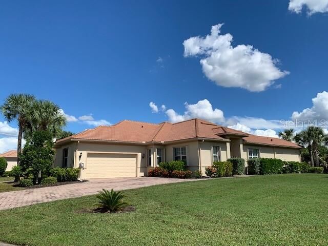 Property Photo:  13048 Creekside Lane  FL 33953 