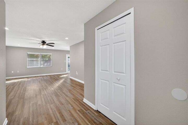 Property Photo:  501 Fahnstock Street  FL 32726 