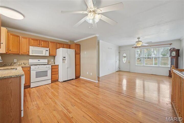 Property Photo: 11410 Essex Avenue MO 63043