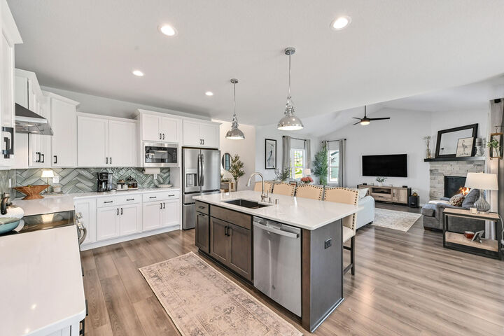 Property Photo: 740 Kohlwey Dr WI 53024
