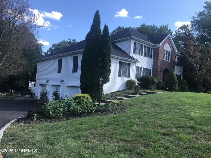 Property Photo: 2 Steward Court NJ 08510