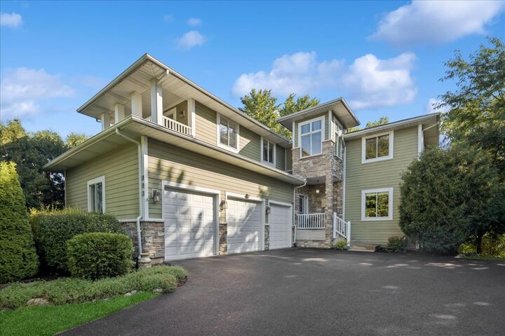 980 Dakota Drive  Woodstock IL 60098 photo