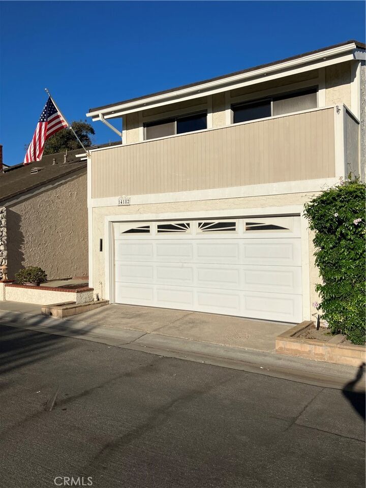 Property Photo: 14182 Elystan CA 92683
