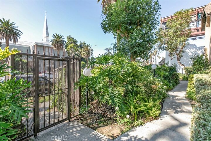 Property Photo: 14839 Sherman Way 7 CA 91405