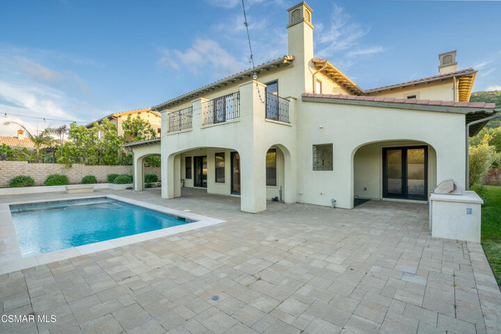 Property Photo:  790 Via Sedona  CA 91320