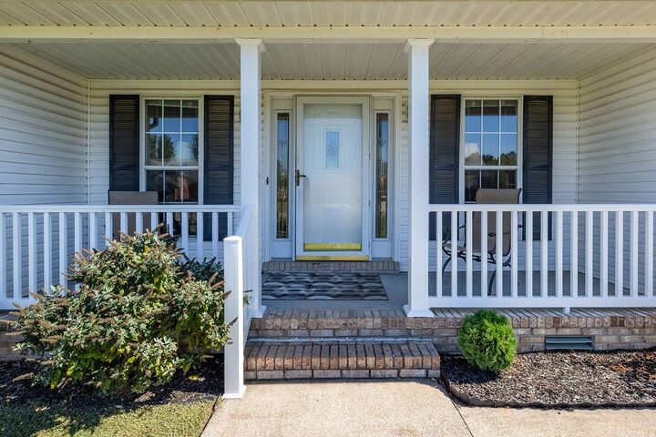 Property Photo: 1705 Luther Ave TN 38464