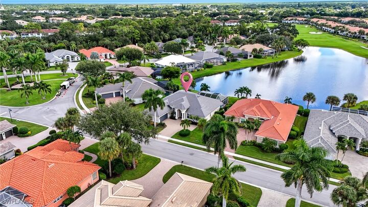 Property Photo:  1676 Manchester Court  FL 34109 