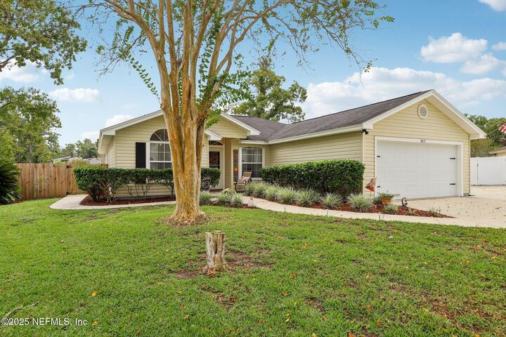 Property Photo: 8053 Queensferry Lane FL 32244