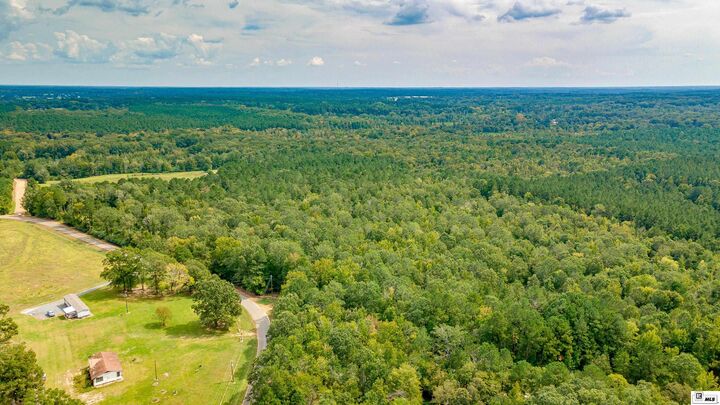 Property Photo:  525 Patterson Road  LA 71227