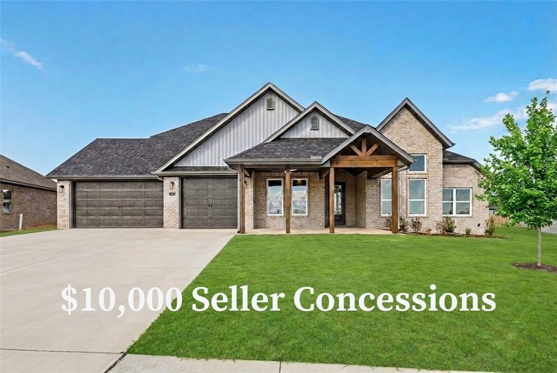 Property Photo:  1301 Greyback Lane  AR 72719 