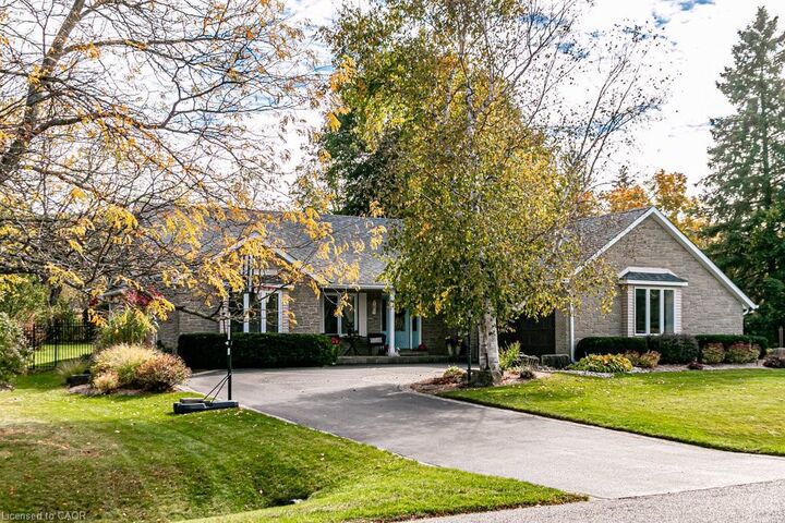 Property Photo:  20 Meander Close  ON L0R 1H1 