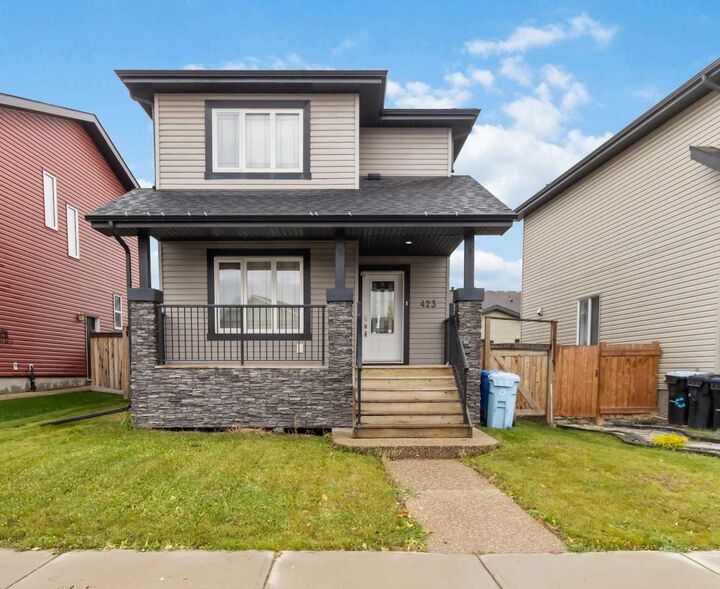 Property Photo: 423 Prospect Drive AB T9K 0T7