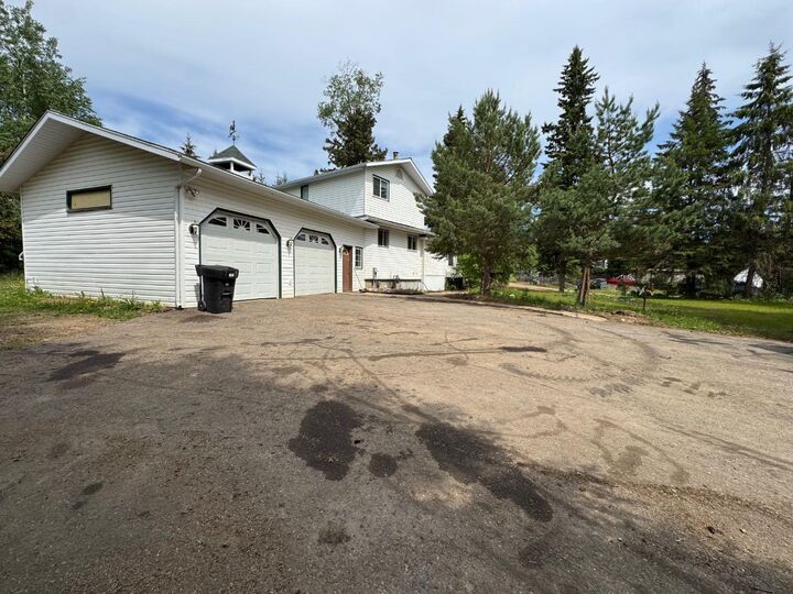 Property Photo: 126 Community Lane AB T9H 5B4