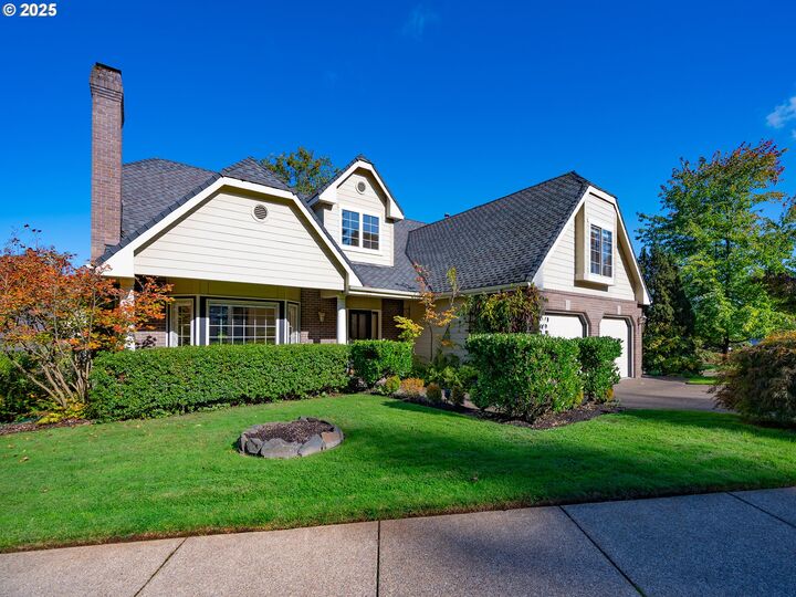 Property Photo:  2037 Morning View Dr  OR 97405 