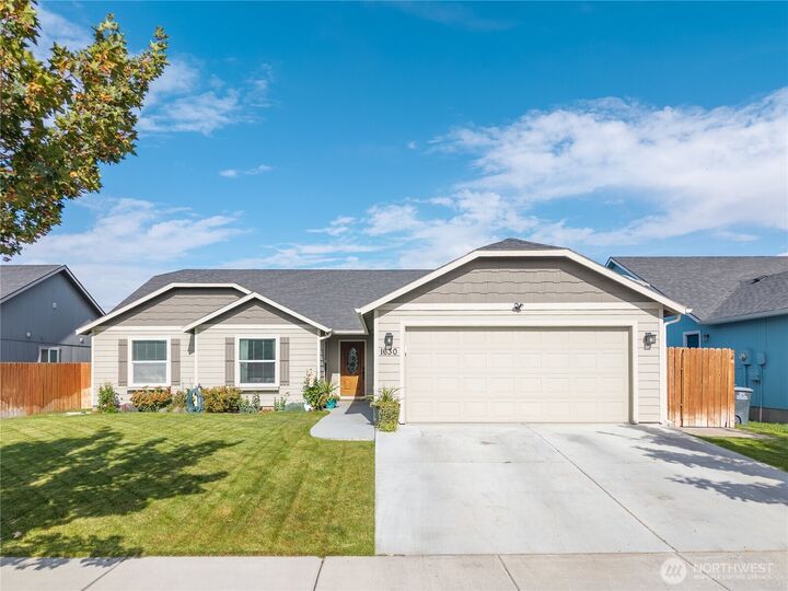 Property Photo: 1630 E Filmore Drive WA 98837