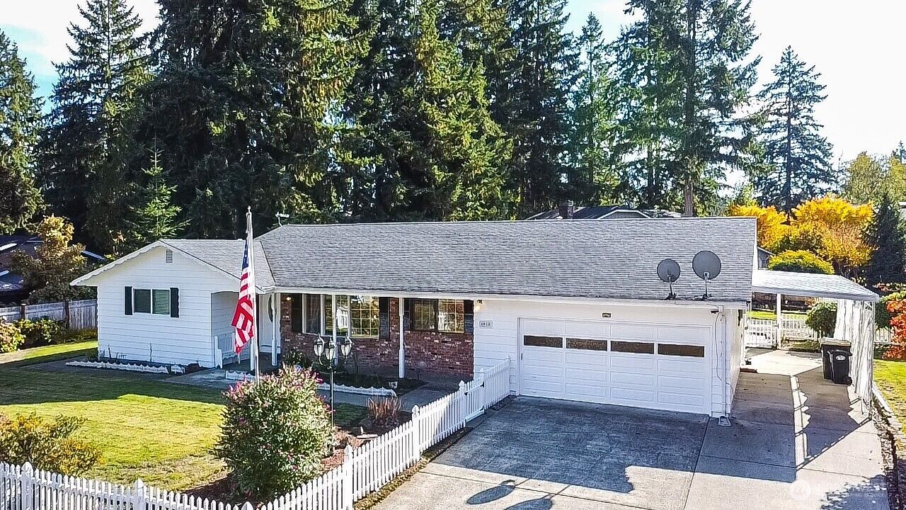 Property Photo: 4015 18th Avenue NE WA 98506
