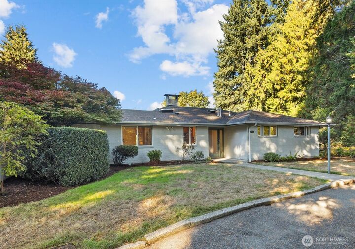 Property Photo: 15708 60th Avenue W WA 98026