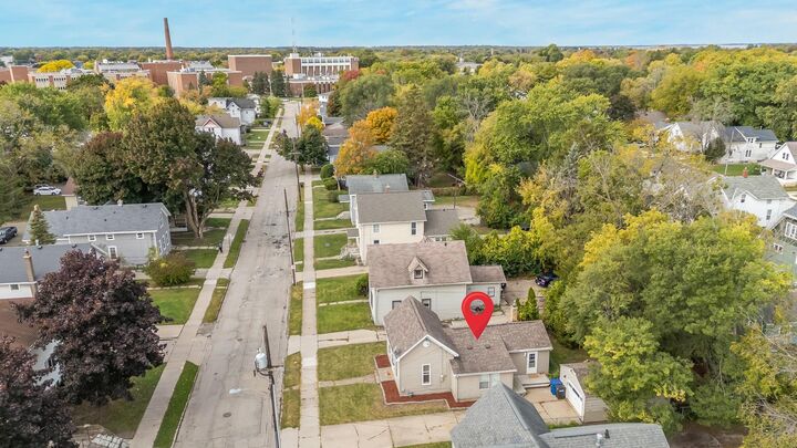 Property Photo: 734 Woodland Avenue WI 54901