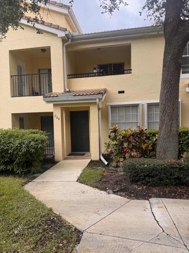 Property Photo: 110 SW Peacock Boulevard 6-204 FL 34986