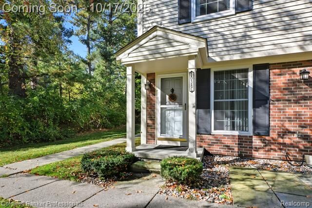 Property Photo: 2038 Hidden Meadows Drive 75 MI 48390