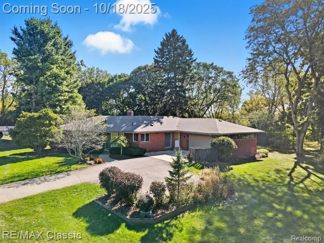 Property Photo:  11809 Amherst Court  MI 48170 