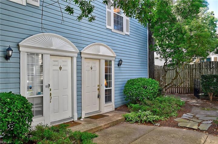 Property Photo:  530 N Birdneck Rd 102  VA 23451