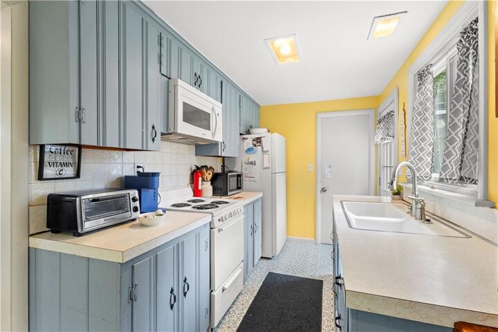 Property Photo: 4 East Stuart Street RI 02891