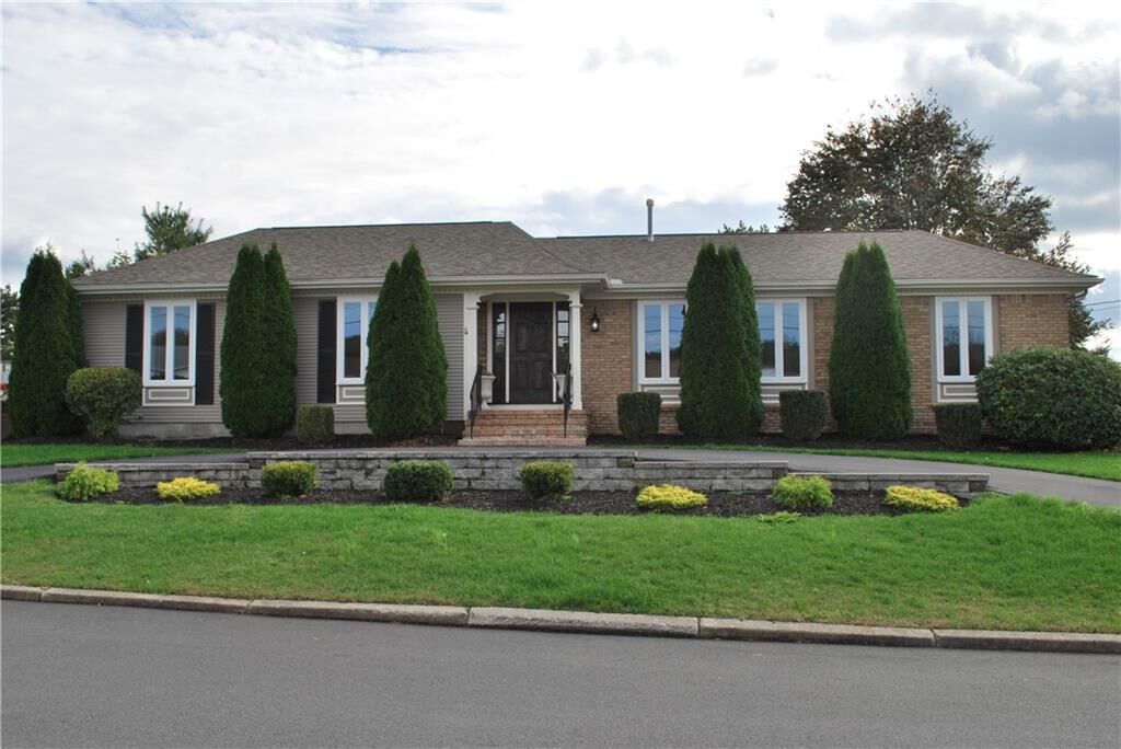 Property Photo: 20 Carriage Way RI 02904