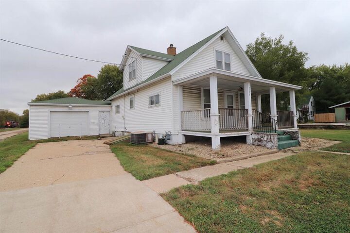 255 East Memorial Drive  Janesville WI 53545 photo