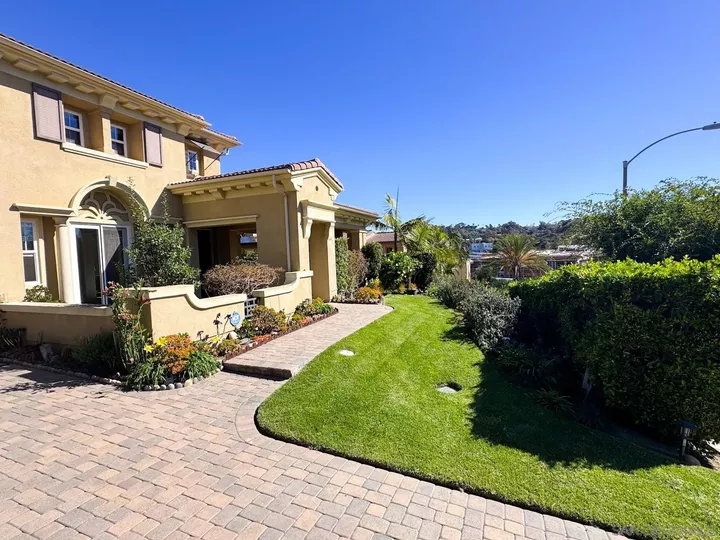 Property Photo: 536 Quail Pointe Lane CA 92024