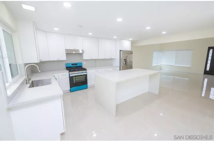 Property Photo:  3802 Avenida Johanna  CA 91941 