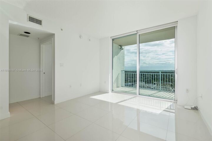 Property Photo:  9055 SW 73 Ct 1402  FL 33156 