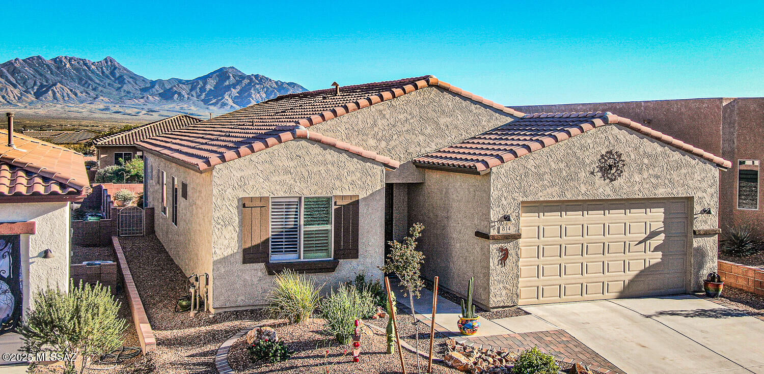 Property Photo: 814 N Magellan Scope Trail AZ 85614
