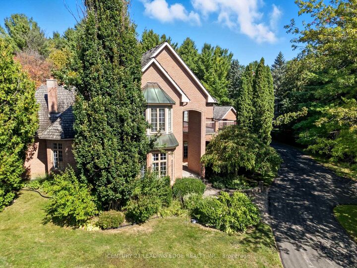 Photo de la propriété:  8 Bunhill Court  ON L1Z 1X5