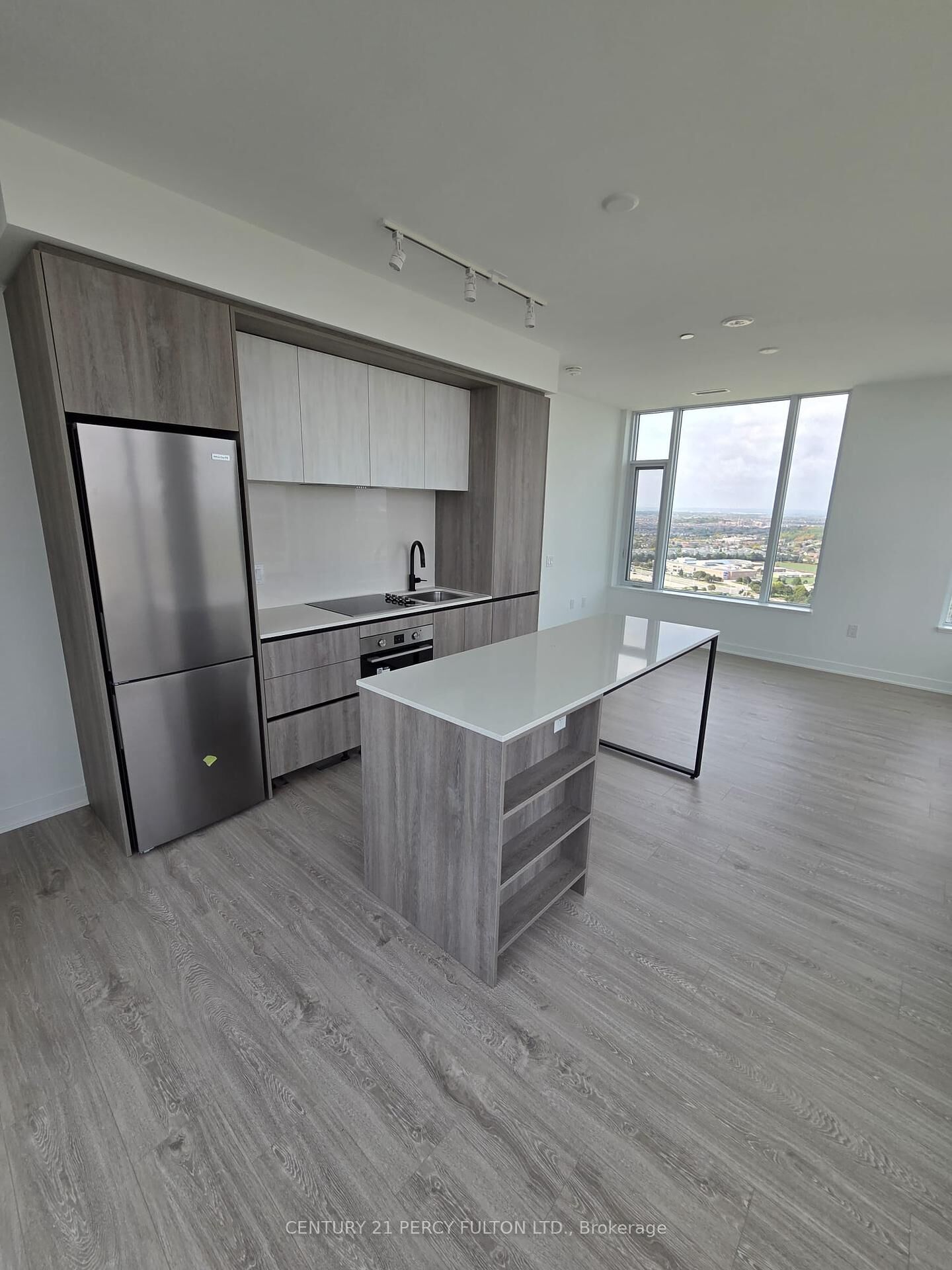 Property Photo: 2495 Eglinton Avenue W 2710 ON L3M 2T1
