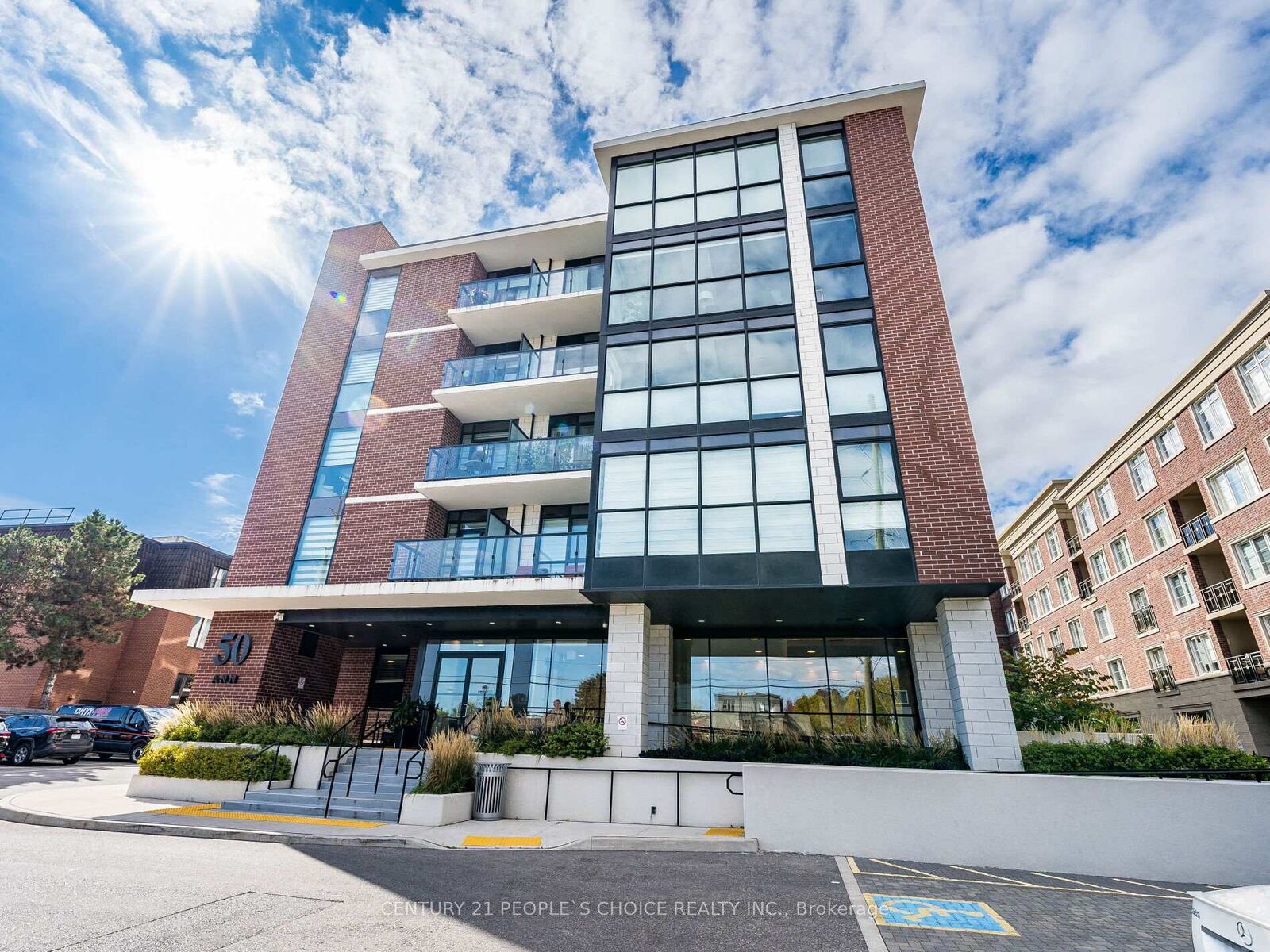 Property Photo: 50 Ann Street 411 ON L7E 1B9