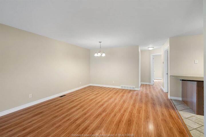 Property Photo: 146 Antonio Court ON N8H 5P5