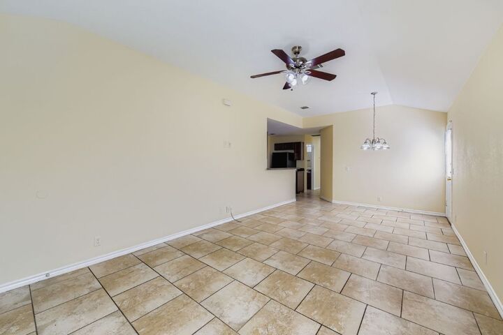 Property Photo: 1010-1014 Trail Driver Cove TX 78626