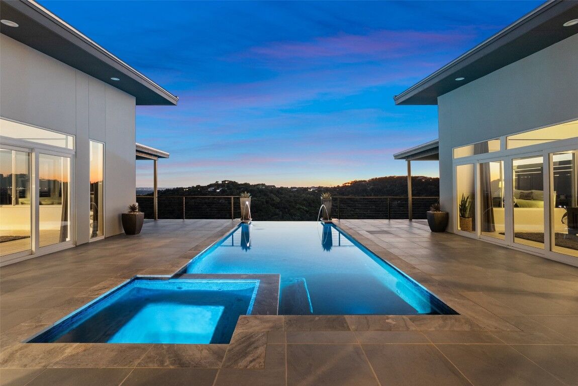 Property Photo: 8400 Oveta Street TX 78645