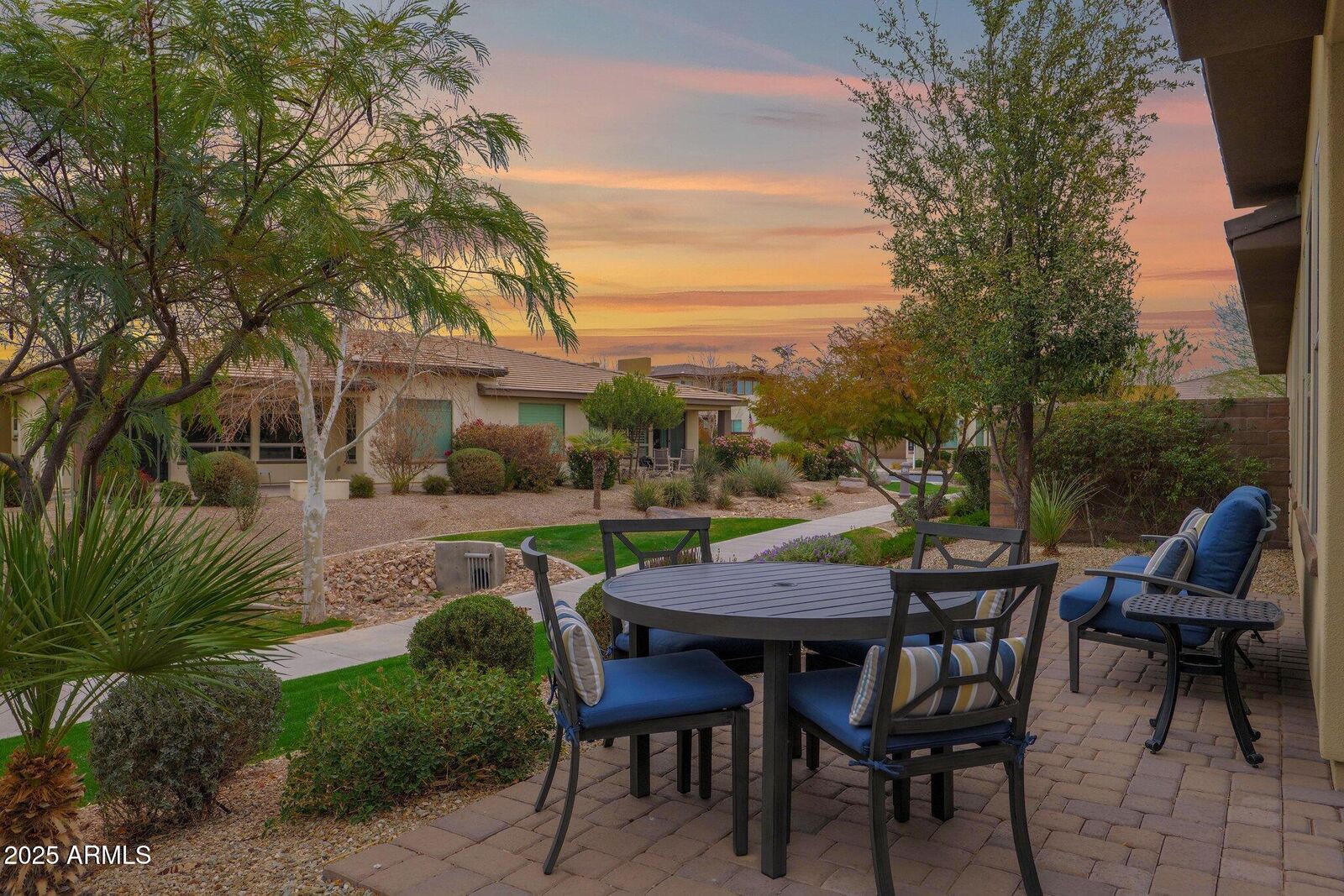 Property Photo: 908 E Cereus Pass Pass AZ 85140