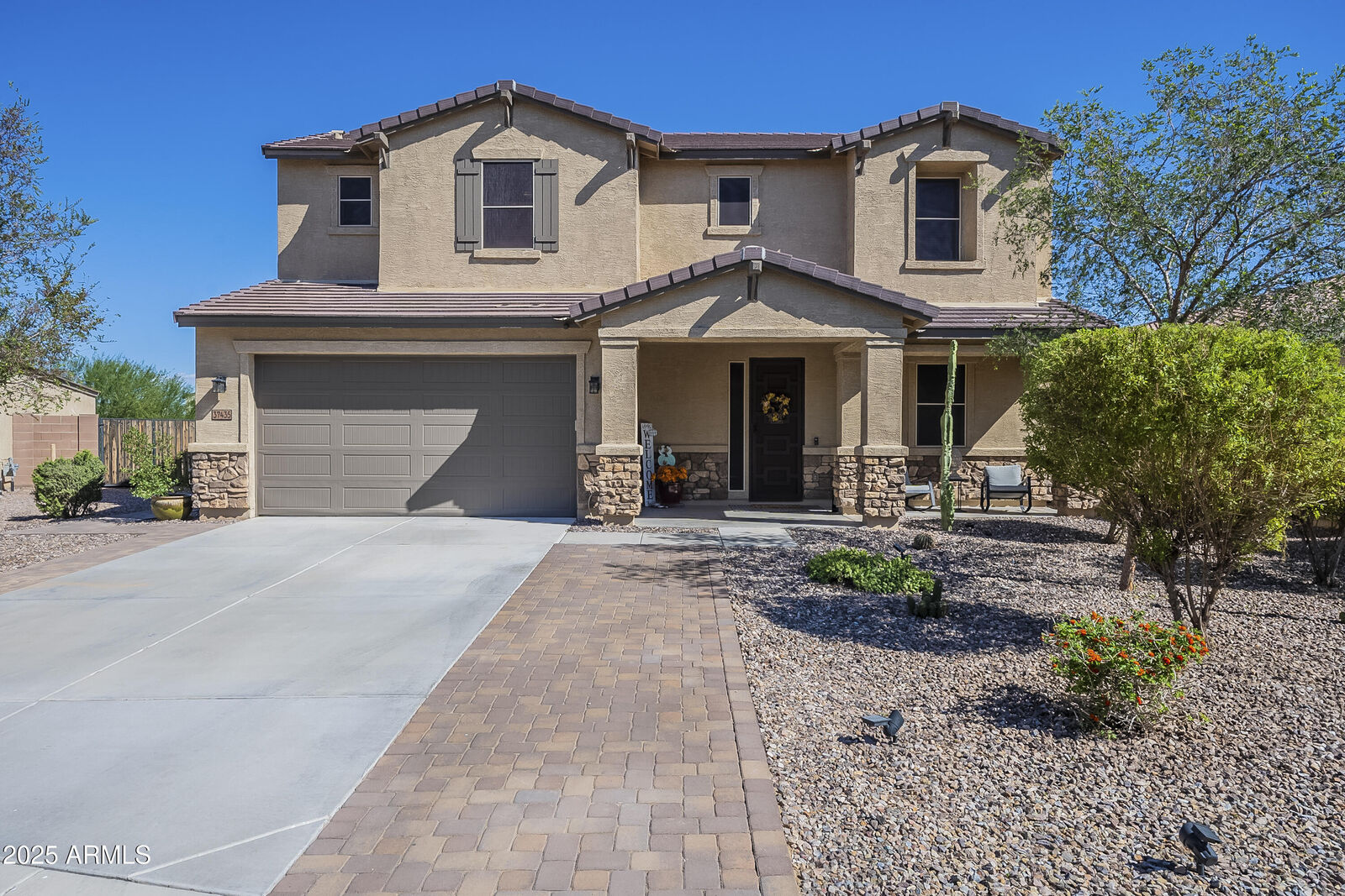 Property Photo: 37435 N Glen Echo Drive AZ 85140