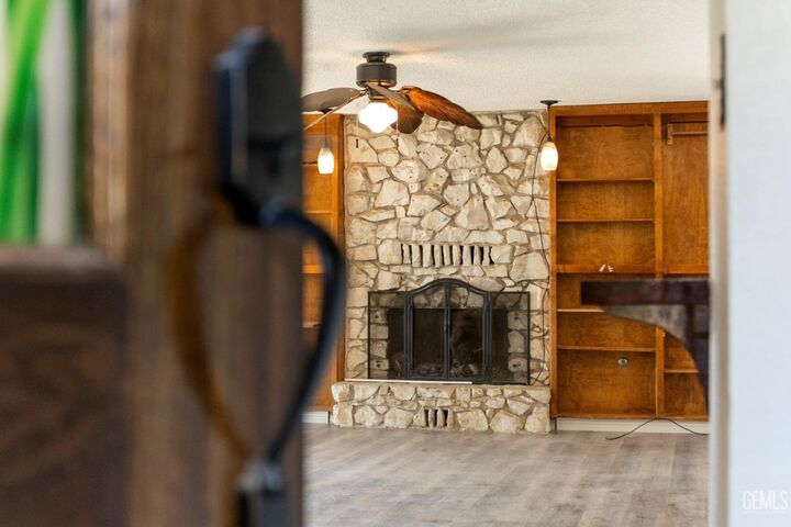 Property Photo: 91 Heatherwood Court CA 93257