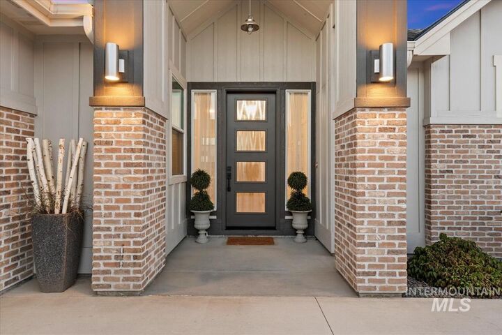 8416 W Meltwater Ln  Eagle ID 83616 photo
