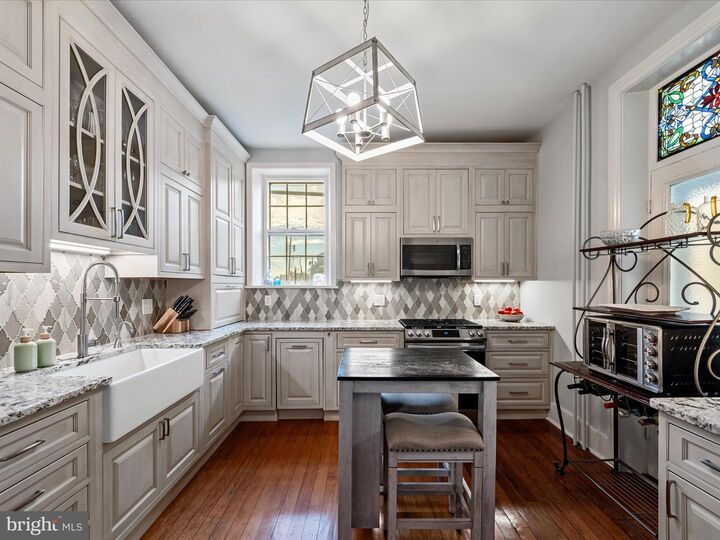 Property Photo: 300 W German Street WV 25443